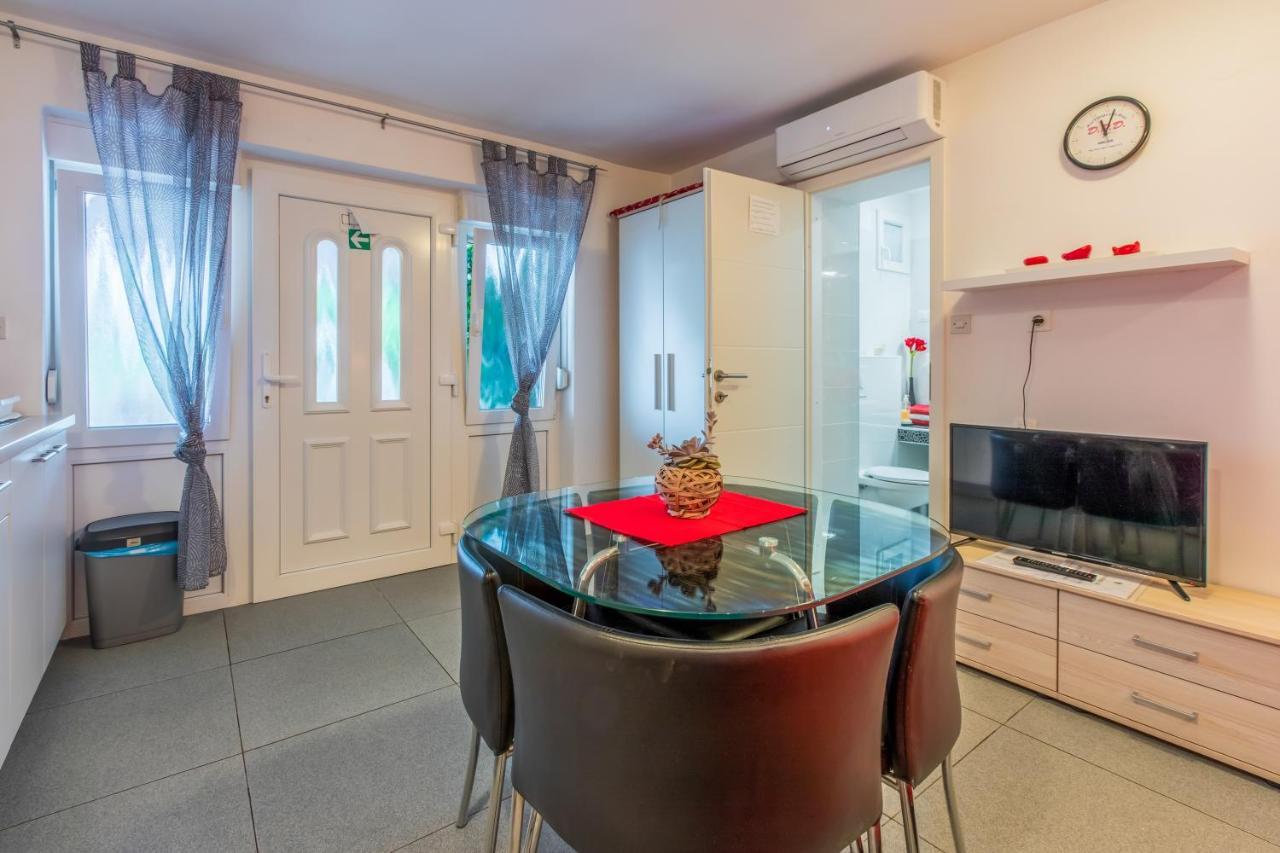 Studio Crikvenica 5478B Dış mekan fotoğraf