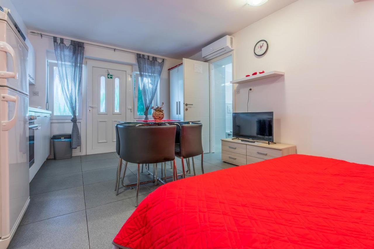 Studio Crikvenica 5478B Dış mekan fotoğraf
